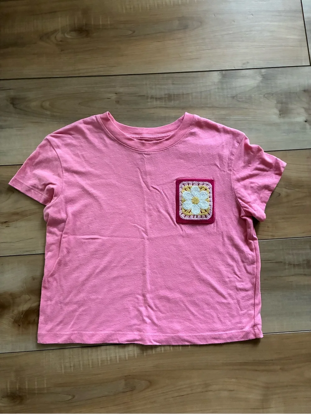 Cat & Jack Pink Short-Sleeve Tee with Crochet Daisy Patch